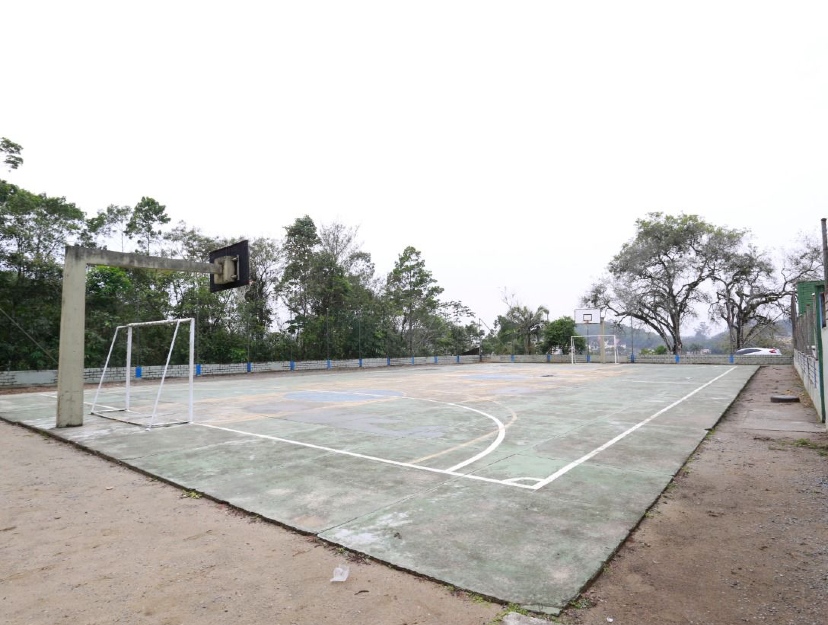 Prefeitura de Joinville entrega Ordem de Serviço para construção de quadra coberta em escola da zona Sul