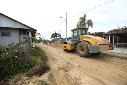 Prefeitura de São Francisco Sul realiza mutirão de obras nos bairros