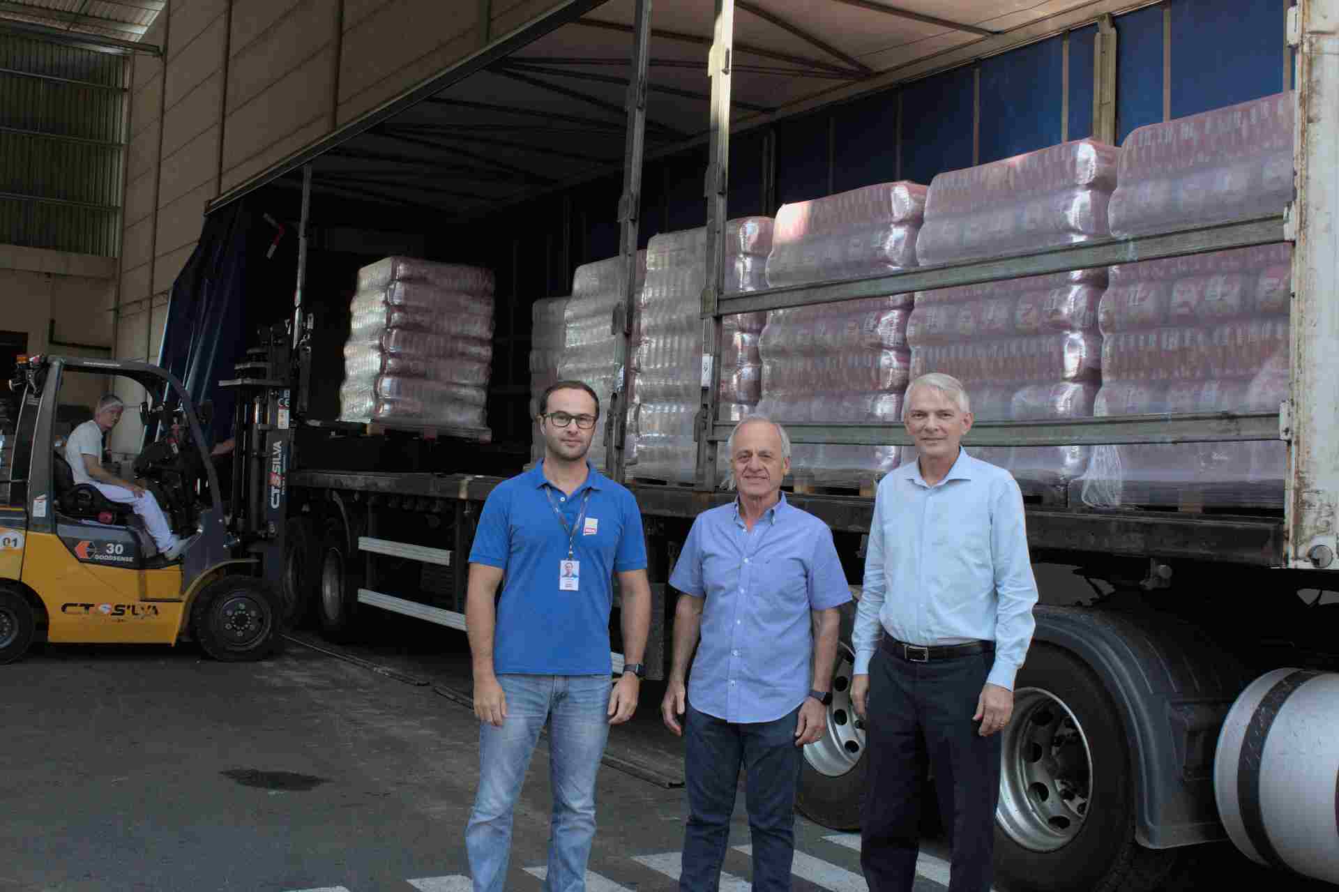 Indústria de Jaraguá do Sul doa 24 toneladas de arroz à Ucrânia