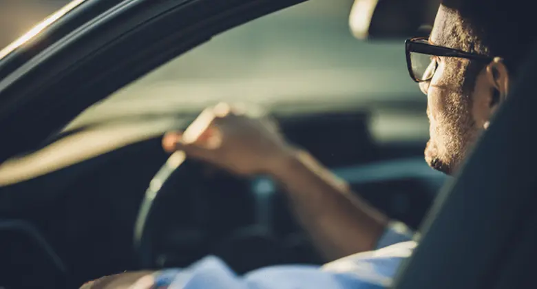 Dia do trânsito: problemas de visão aumentam em três vezes os riscos de um acidente